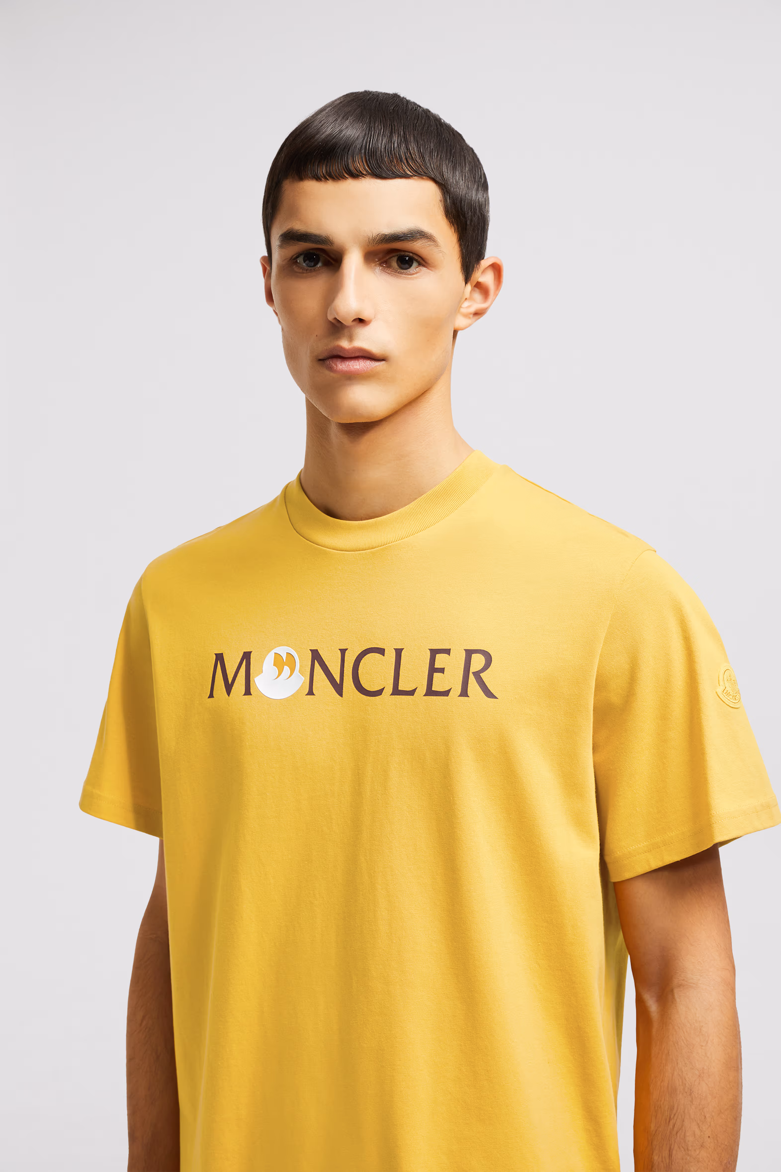 Punctuation Logo Cotton T-Shirt Men Yellow Moncler 4